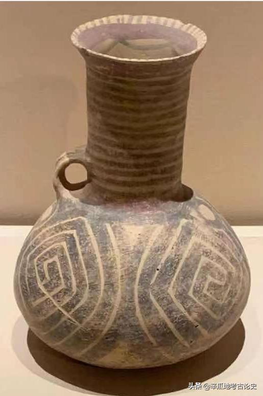 彩陶之乡：甘肃彩陶之变化莫测的几何纹