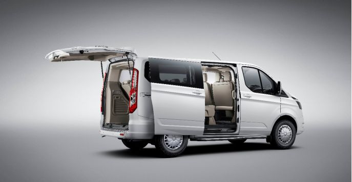 福特新全顺商旅版与新全顺的区别,福特新全顺商旅车有哪些配置