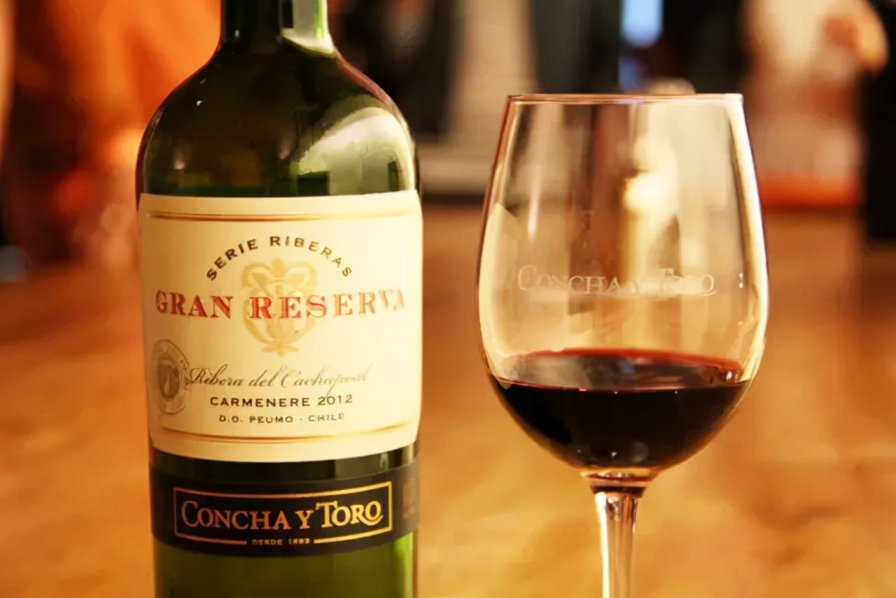 如何通过瓶塞判断葡萄酒的好坏,怎样鉴别葡萄酒的好坏搞笑