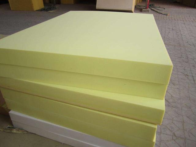 榻榻米用什么材质的床垫比较好,床垫买什么材质的比较好多少钱