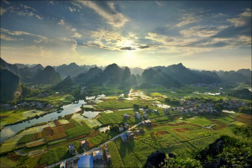 四十年后重相逢的说说,四十年后重相逢的好姐妹