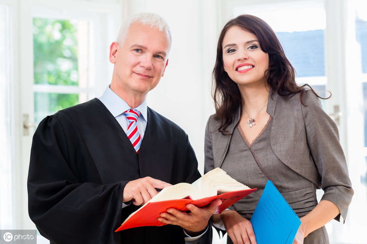 律师助理和内勤有区别吗,律师内勤是什么意思