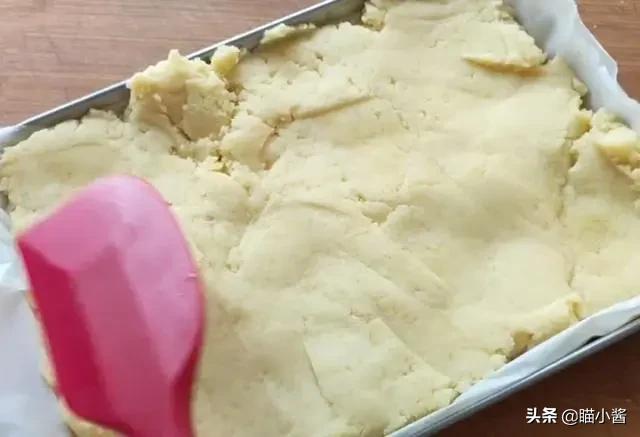 如何在家自制绿豆糕,自制绿豆糕家庭版不去皮做法