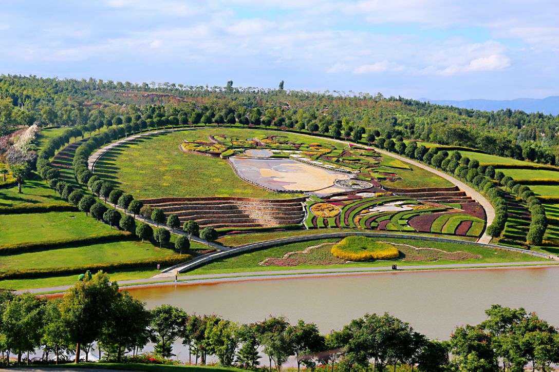 弥勒太平湖森林木屋酒店团购直播,弥勒太平湖森林木屋酒店有温泉