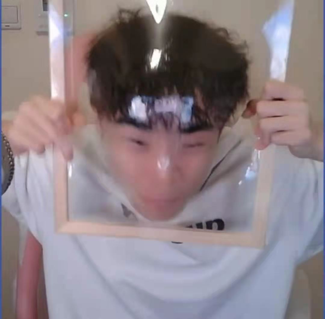 王小歪成功吃鸡,吃鸡王小歪原视频