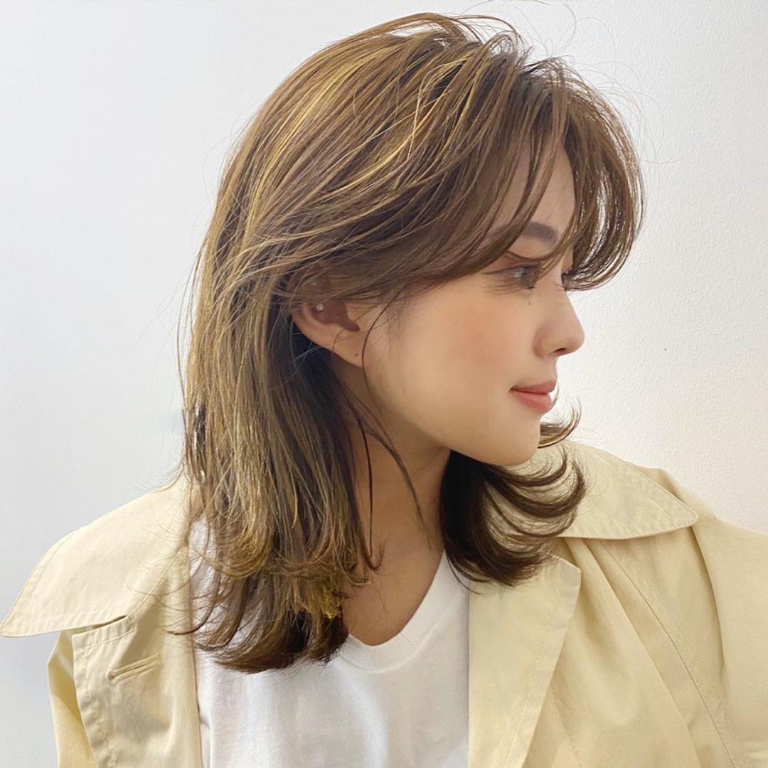 2024年最流行的中长卷发,中长卷发2020流行编发发型