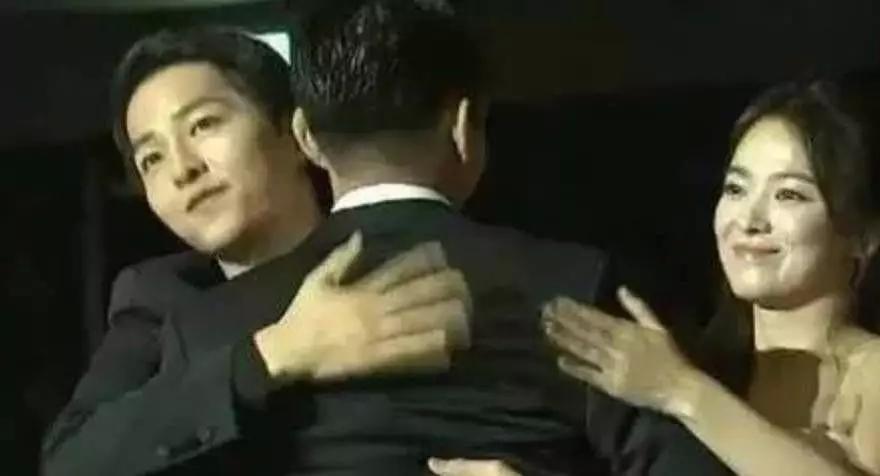 20个月童话婚姻就破裂？宋慧乔和宋仲基撒过的糖都成了玻璃渣