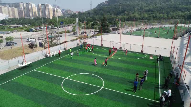 青岛国信体育公园,青岛国信体育广场