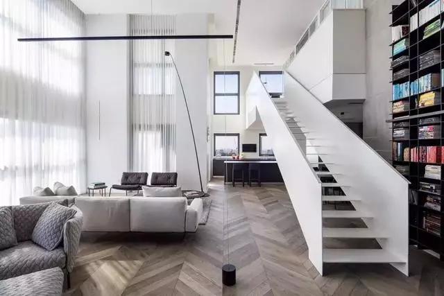 多款挑空客厅设计，每款都显高大上，真的让人羡慕