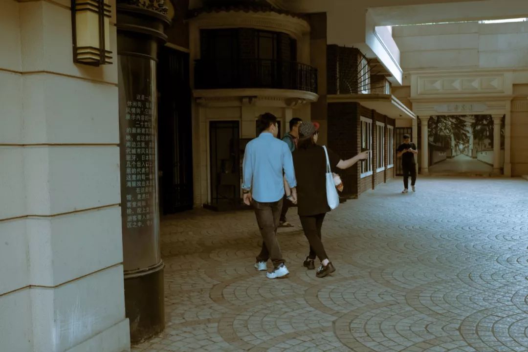 我和男朋友一起上班,我和男朋友在同一家公司实习