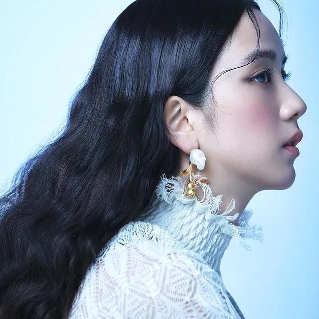 迪奥为什么对金智秀那么好,迪奥大使金智秀