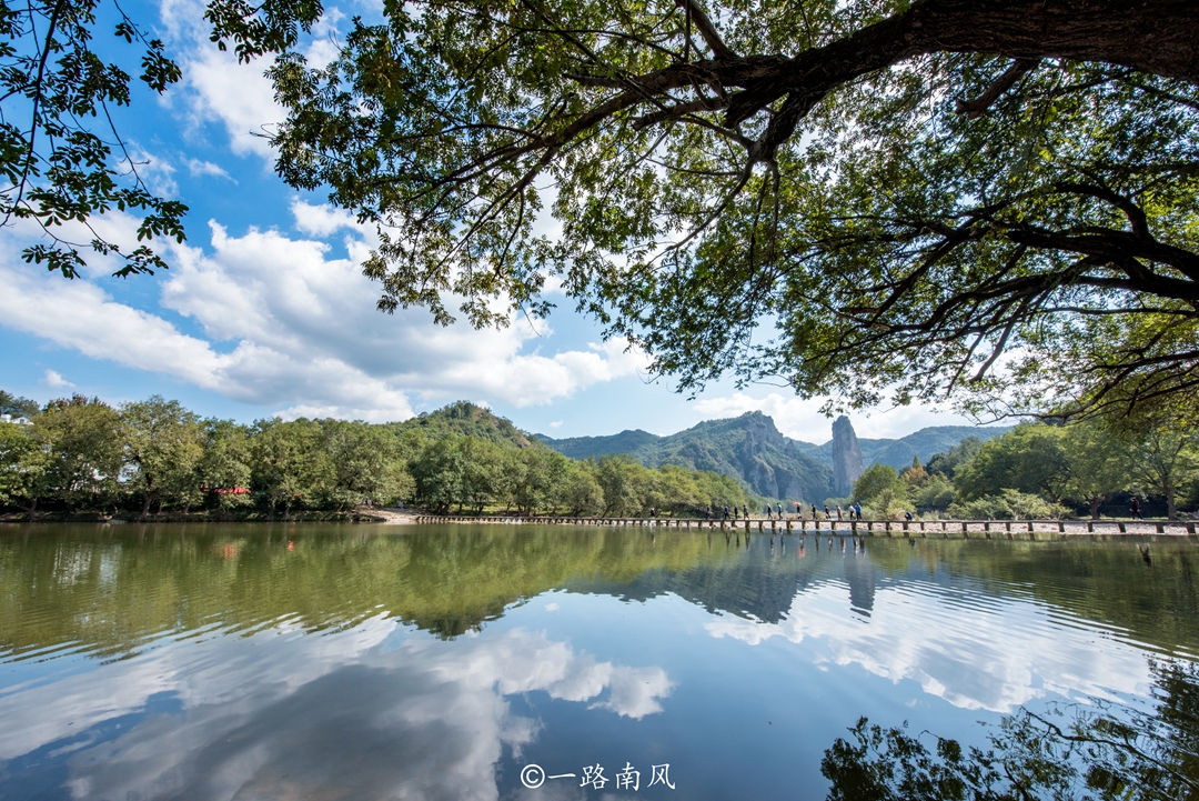 云雾缭绕缙云仙境,缙云仙都仙境美景