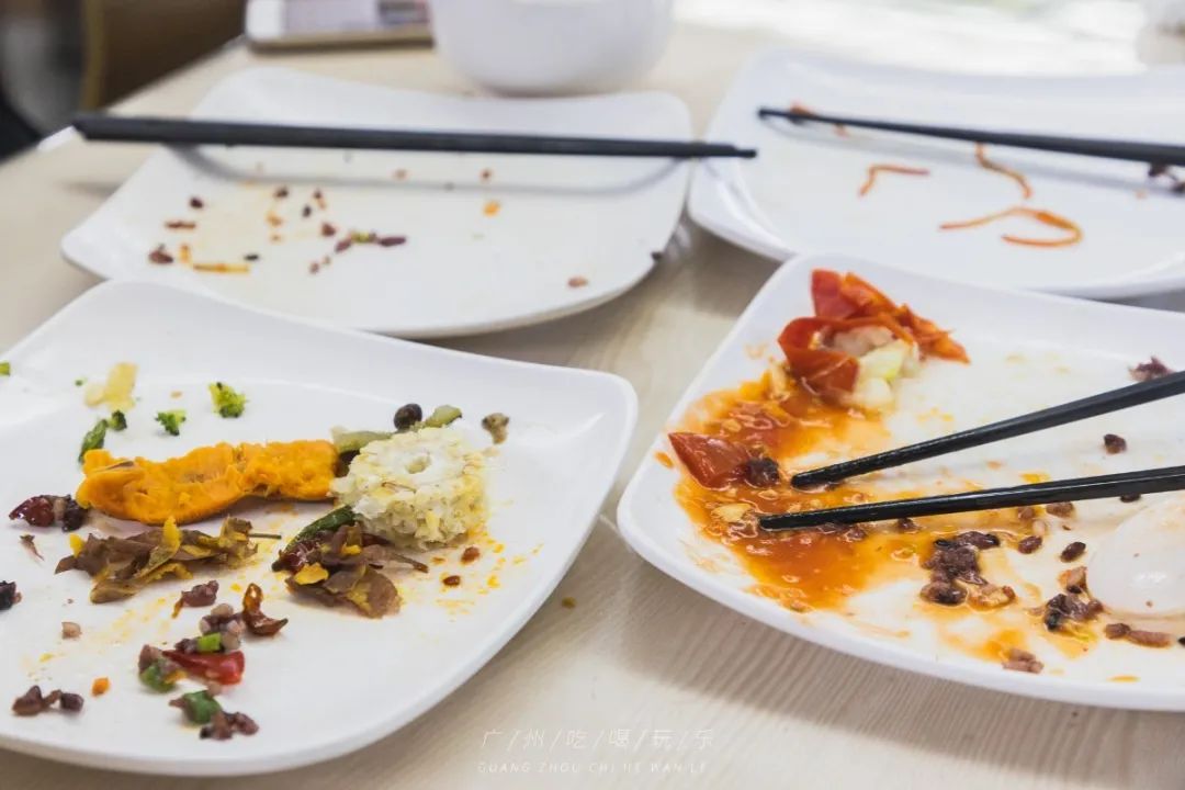 天平架素食自助餐,15元吃素食自助餐