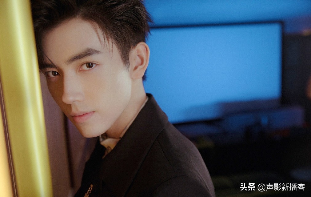 陈飞宇晒童年照为陈凯歌庆生,陈凯歌回应陈飞宇小时候