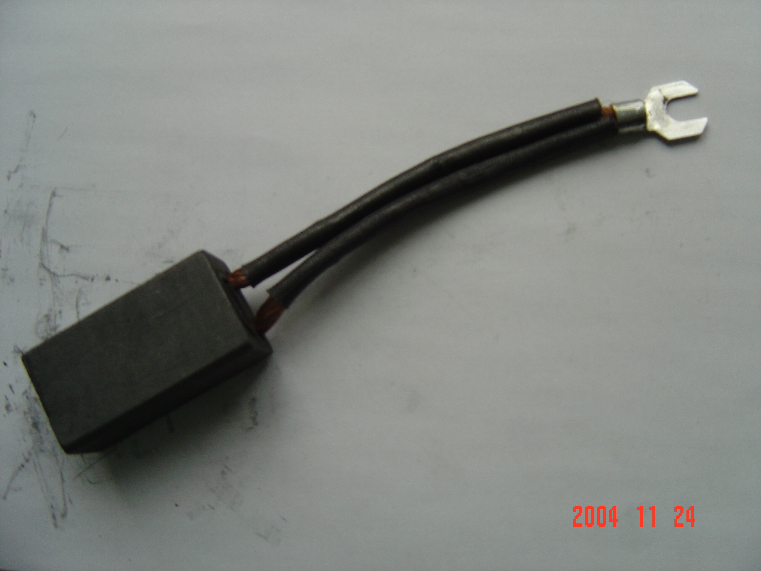 发电机集电环碳刷发烫的原因,发电机碳刷冒火分析与处理