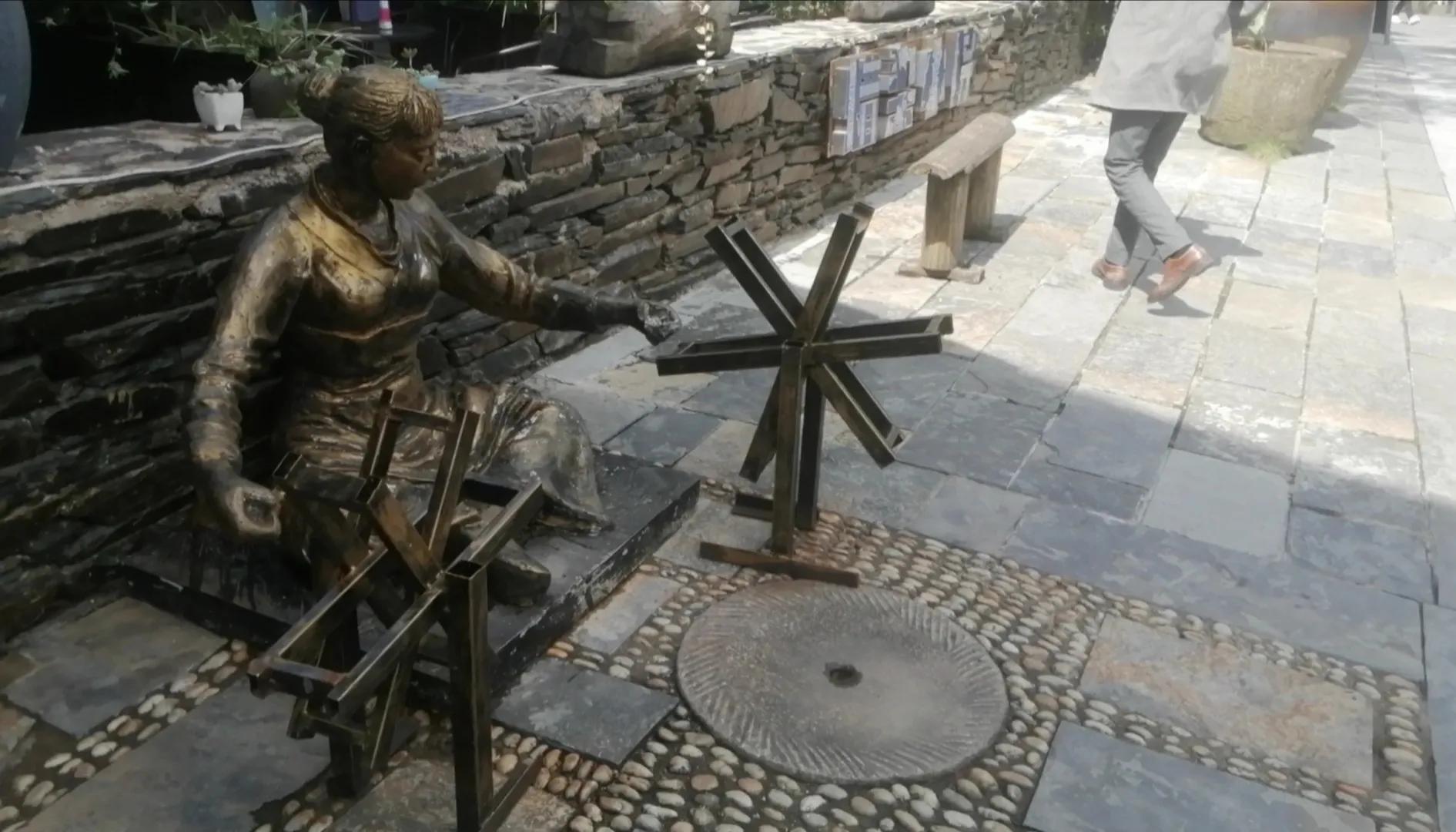 丹寨县万达小镇特色,丹寨万达小镇国家休闲街区