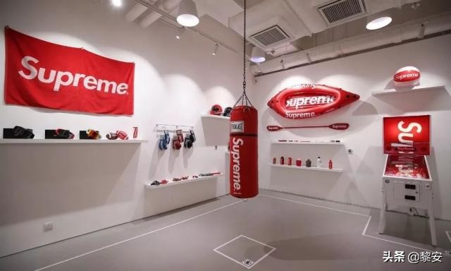 supreme新款,席卷全球的潮牌之王supreme