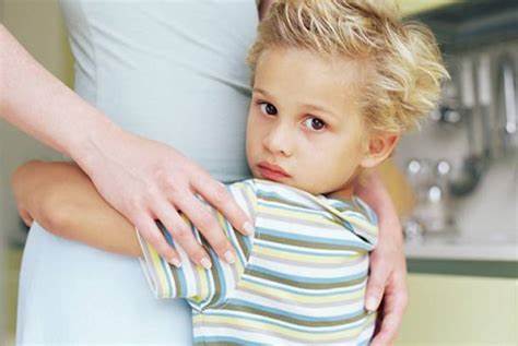 三岁半孩子暴躁易怒爱打人,三岁半孩子很爱耍脾气