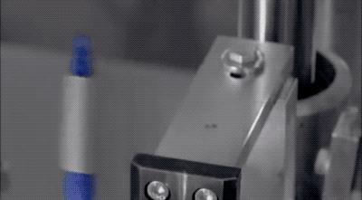 圆珠笔按下去弹不回来怎么办,圆珠笔一按就出水什么意思