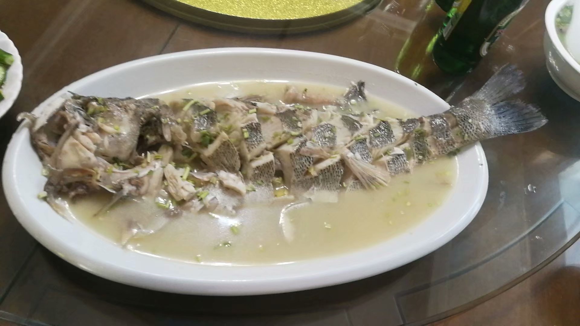 远征三晋凯旋还，飓风众人把酒欢