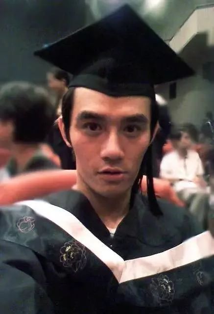 王凯武汉越秀,王凯为什么换经纪人