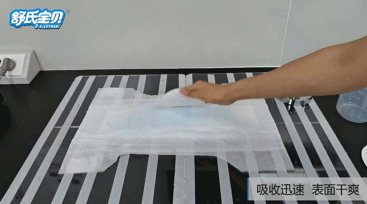 透气尿裤怎么选,尿裤选柔软的还是硬一点的好