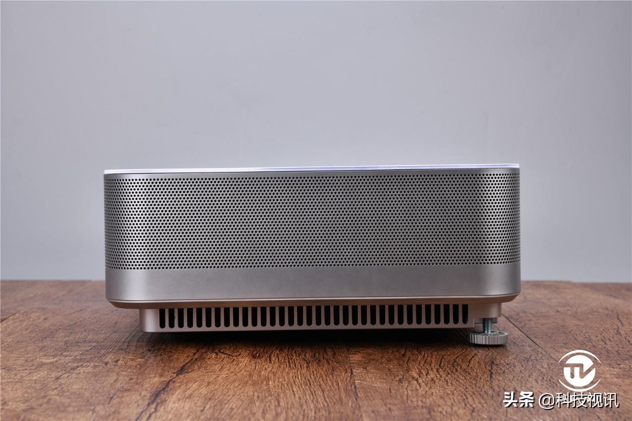 护眼便携影院高亮激光投影,流光溢彩显示器神光同步