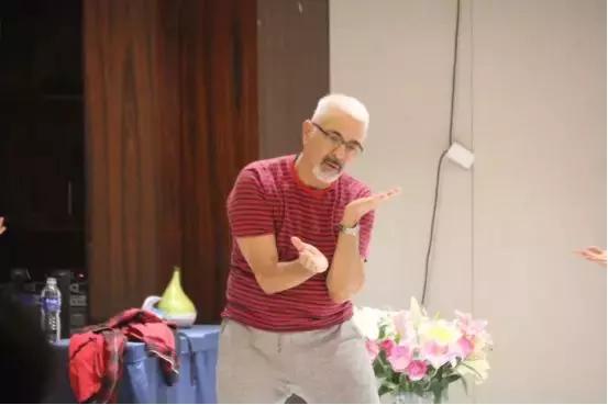 身心之恋,穿越人海拥抱你——国际治疗大师Zvika舞动治疗工作坊