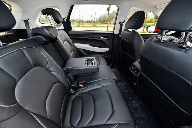 长安欧尚x7plus和宝骏530哪个更好,宝骏530有七座版吗