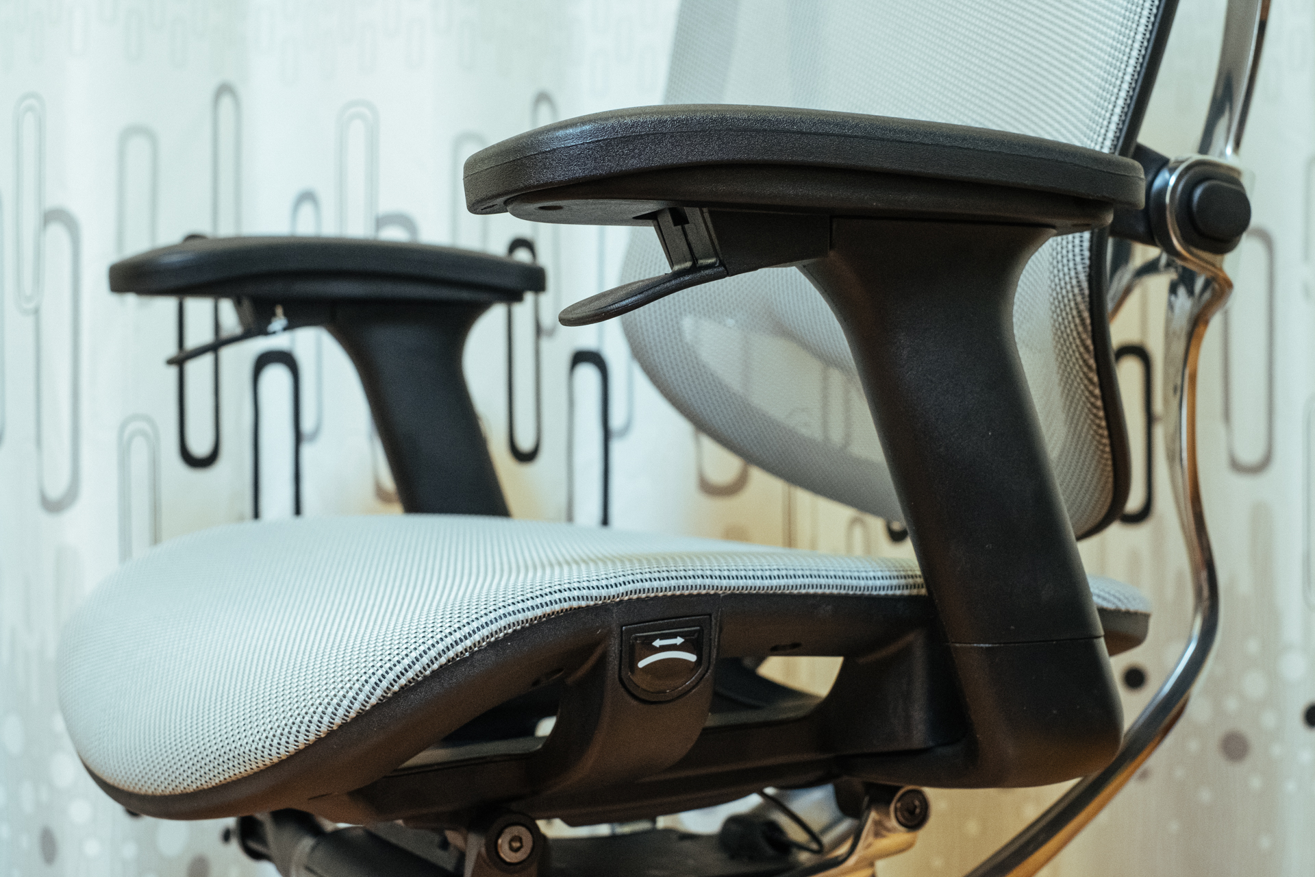 人体工学椅防颈椎病吗,人体工学椅有没有危险