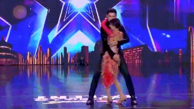 只穿高跟鞋的汪奶奶视频,只穿高跟鞋的汪奶奶多少岁