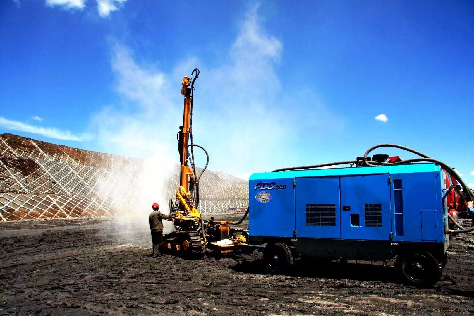 小型护坡锚固钻机,隧道三臂凿岩钻机十大排名