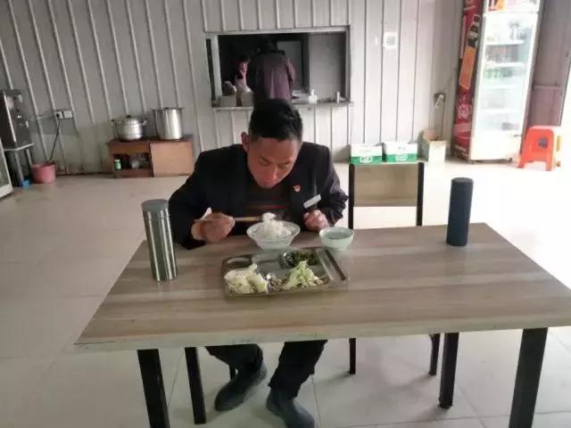 驾校金牌教练的访谈,成功驾校教练排名