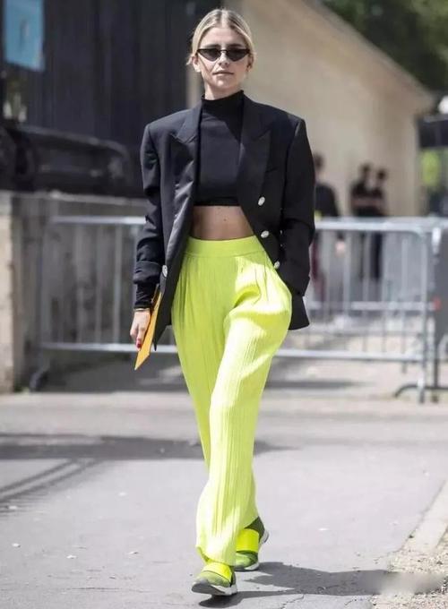 46岁牛莉素颜近照,40岁牛莉近照曝光