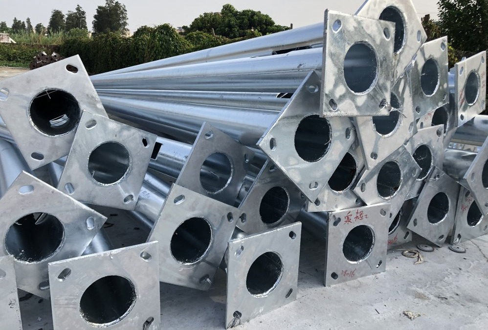 古镇led路灯厂家供应,led路灯灯杆厂家价格