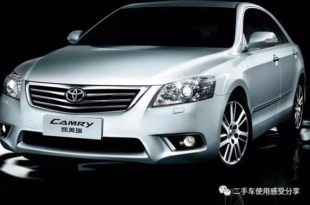 买二手凯美瑞几年车龄的车最好,老款凯美瑞还值不值得入手