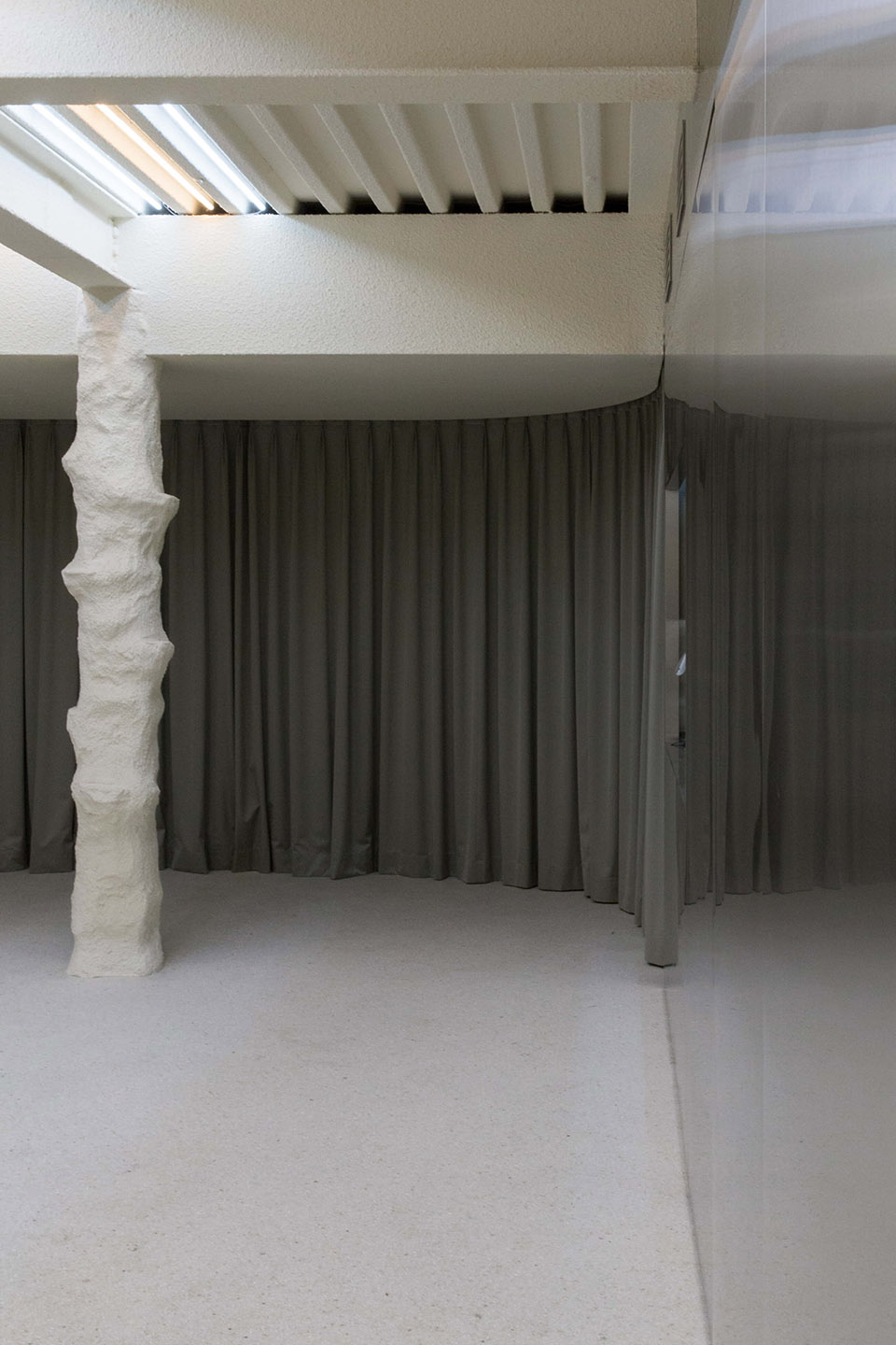 AnderssonBell旗舰店,首尔/CreativeStudioUnravel