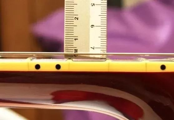 电吉他音箱怎样调beyond乐队音色 (音色好听的晶体管电吉他音箱推荐)