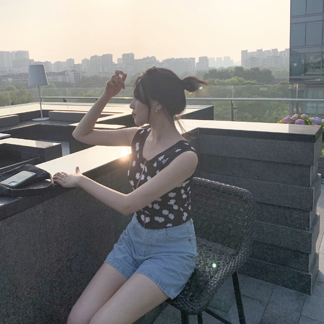 羽绒服被太阳晒变颜色如何修复,晒后修复在家怎么做