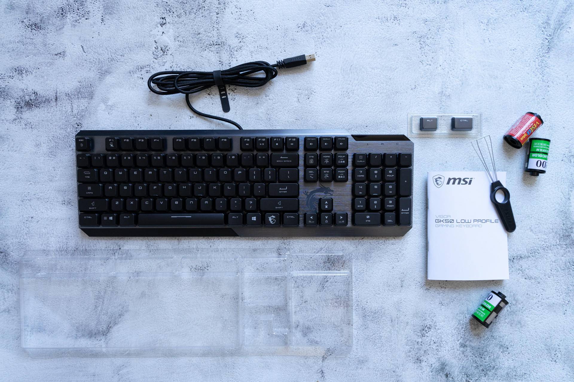 你觉得机械键盘黑轴好还是茶轴,机械键盘推荐茶轴黑轴