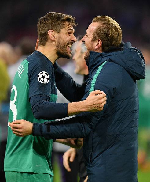 哈里凯恩算不算第一中锋,哈里凯恩大器晚成