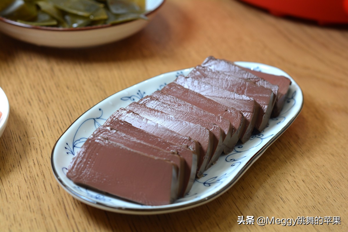 自制清水涮火锅,在家涮火锅必备什么菜和底料最好