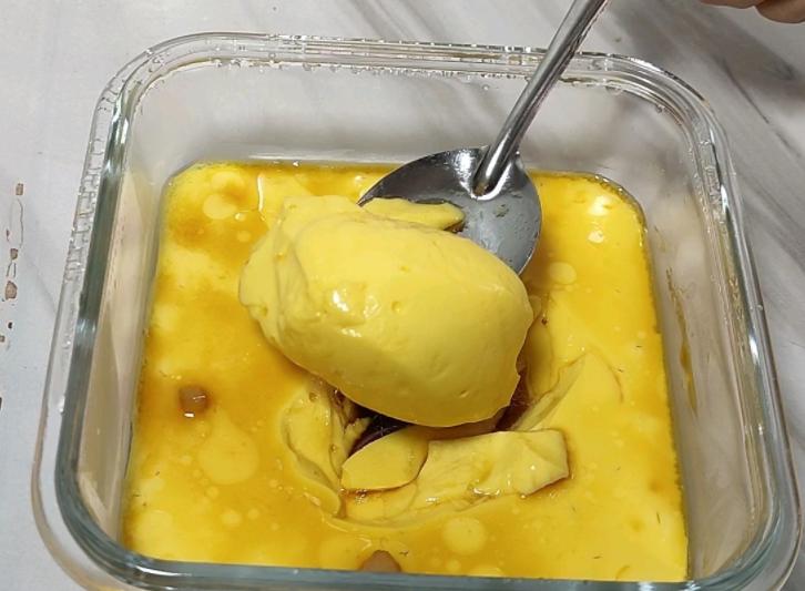 婆婆蒸蛋羹光滑无孔不粘碗，跟着学一遍后，才发现我一直用错方法