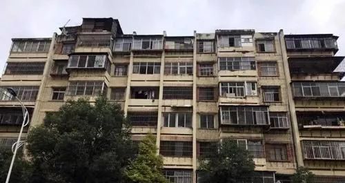 成都一环内的老破小值得买吗,成都一环路的老破小卖合适吗