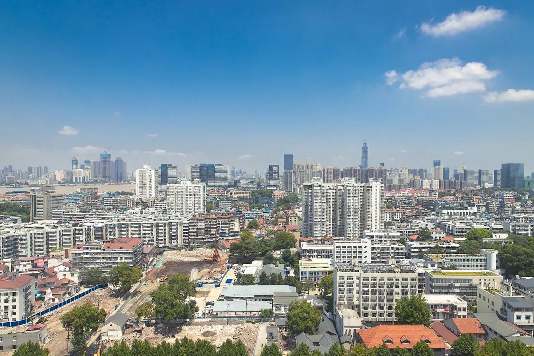 武汉人一般去不去黄鹤楼,武汉人为什么要去旅游呢