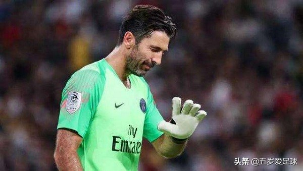 布冯大巴黎射门集锦,大巴黎门将纳瓦斯扑救