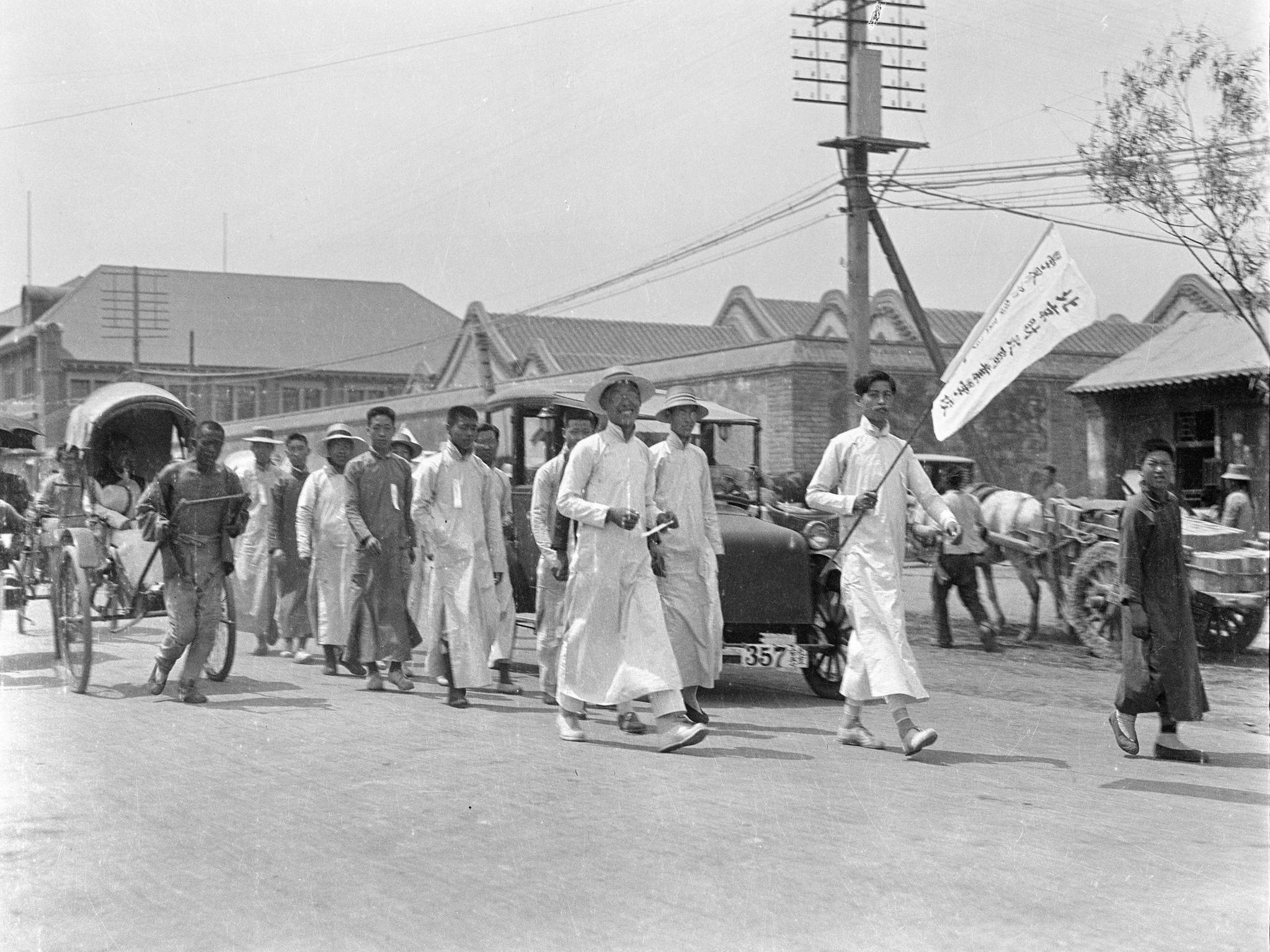 呐喊中的风波的经典细节,呐喊里面体现的社会问题