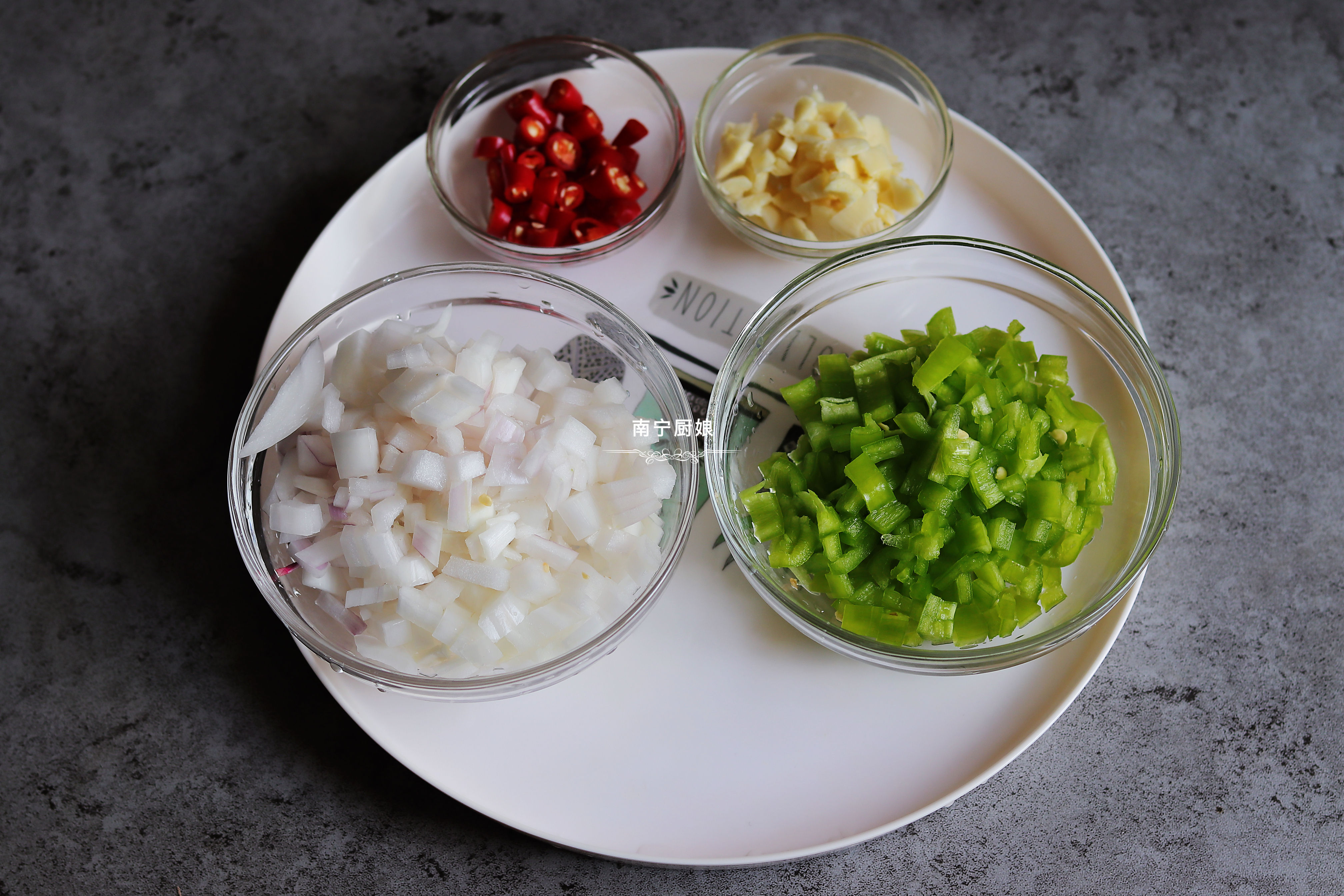 皮皮虾需要炸几分钟才能做椒盐虾,椒盐皮皮虾怎么才能炸得酥脆