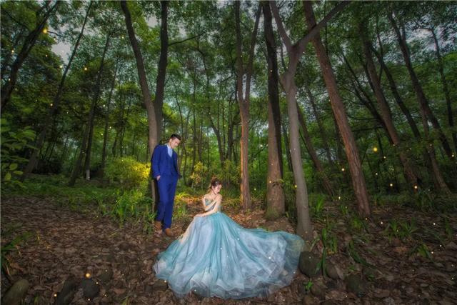 婚纱摄影晚礼服推荐,高端婚纱摄影怎么选衣服