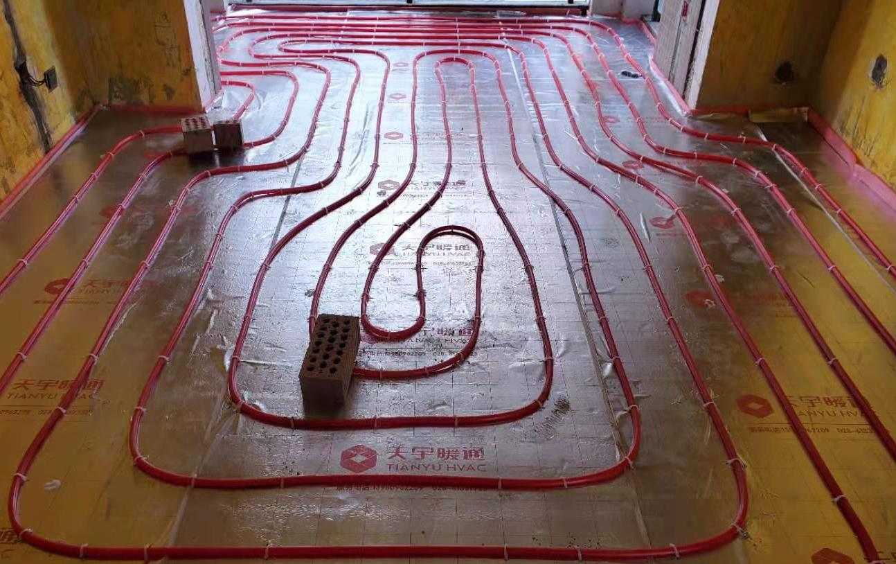 地暖软管是什么材质,适合做地暖地面材质